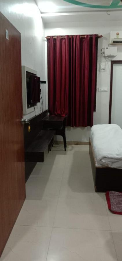 Jaya Palace Hotel By Wb Inn Dhaulpur Kültér fotó